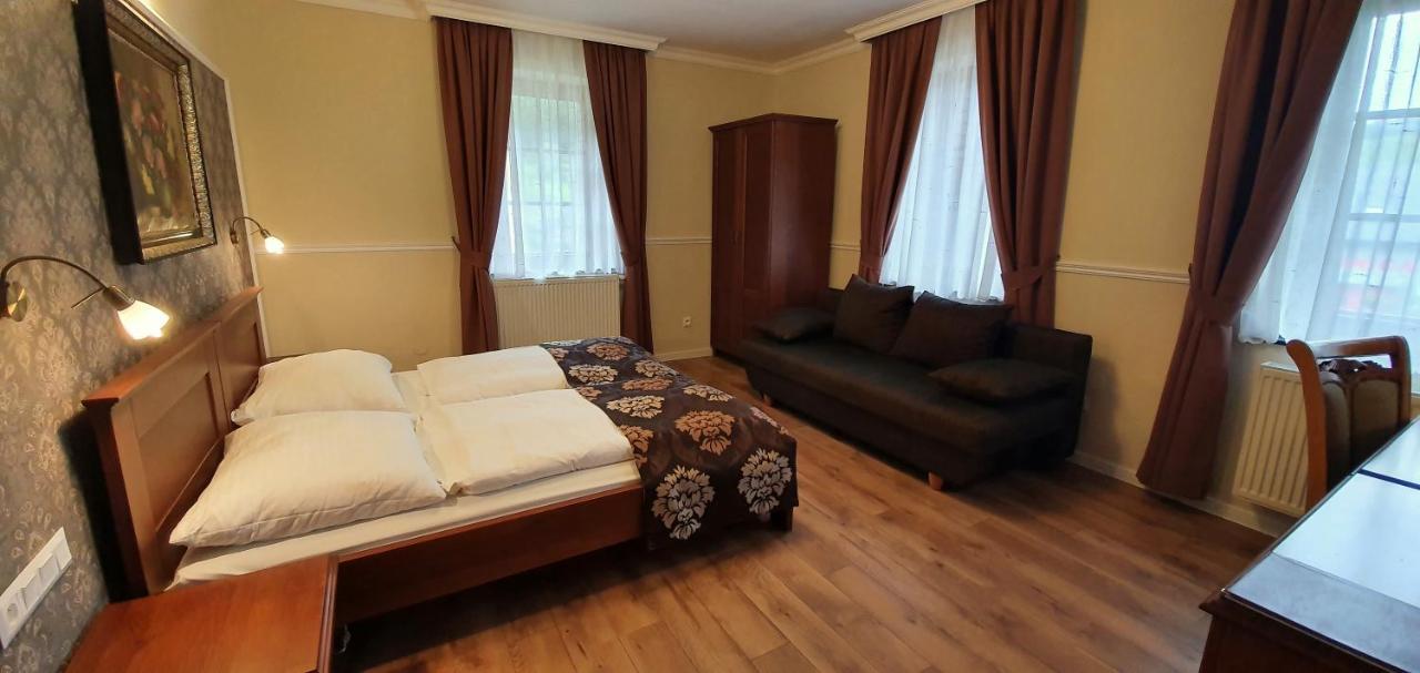 Penzion Kastiel Hanus Spisske Hanusovce Exteriér fotografie